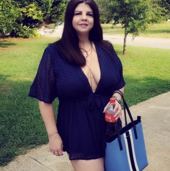 Meet your Posher, Crystal - Picture 5 of 5